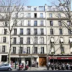 Apartment Overlooking The Tour Eiffel